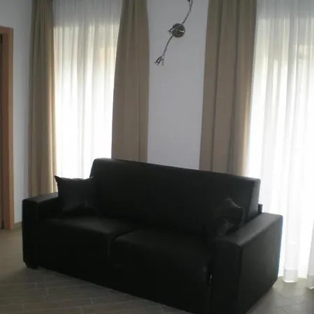 Suite Home Gavirate *