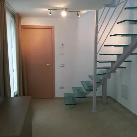 Suite Home Gavirate Appartamento Gavirate