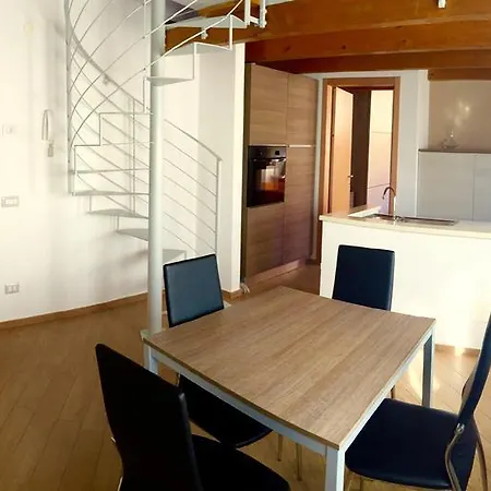 Suite Home Gavirate * Gavirate