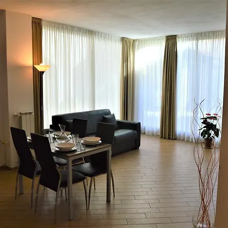 Suite Home Gavirate * Gavirate