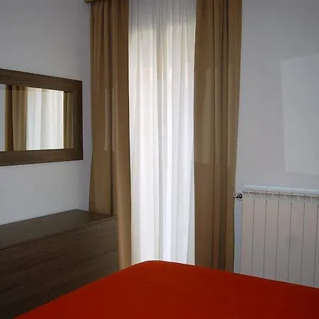 Suite Home Gavirate * Gavirate